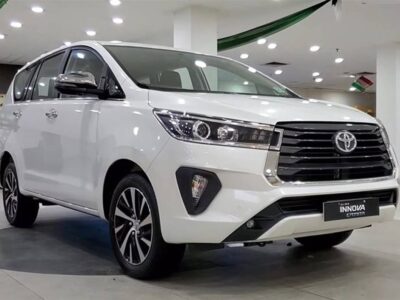 Cho thuê xe dẫn họ 7 chỗ Innova