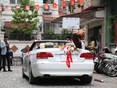 Cho thuê xe cưới BMW mui trần