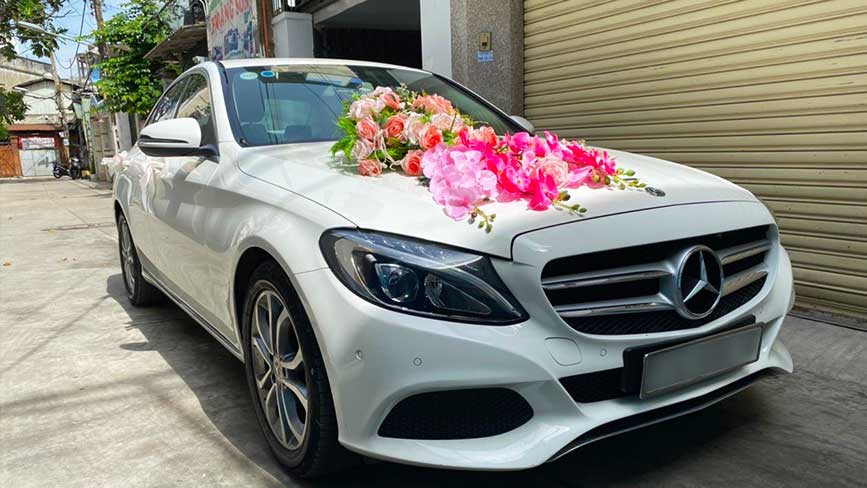 Cho thuê xe cưới Mercedes C200