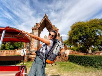 Taxi đưa đón khách tại sân bay Cam Ranh đến Ninh Thuận