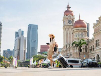 "Dịch vụ taxi Ninh Thuận uy tín – Taxi Star được khách hàng đánh giá cao với tài xế chuyên nghiệp, xe sạch sẽ và phục vụ tận tâm."