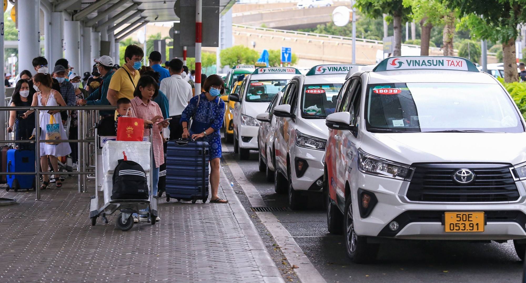 Xe taxi Phan Rang đi Nha Trang giá rẻ, đưa đón tận nơi