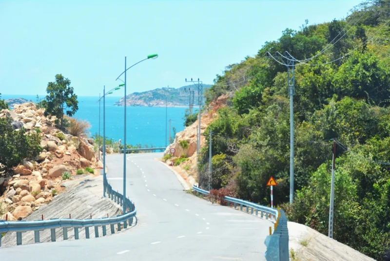 Dịch vụ thuê xe từ sân bay Cam Ranh về Phan Rang – Taxi riêng đưa đón tận nơi