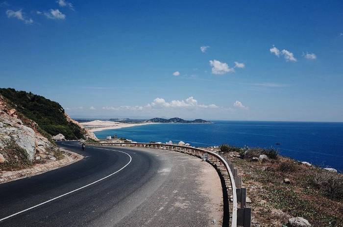 Đặt xe taxi từ Vĩnh Hy đến Nha Trang – dịch vụ 24/7