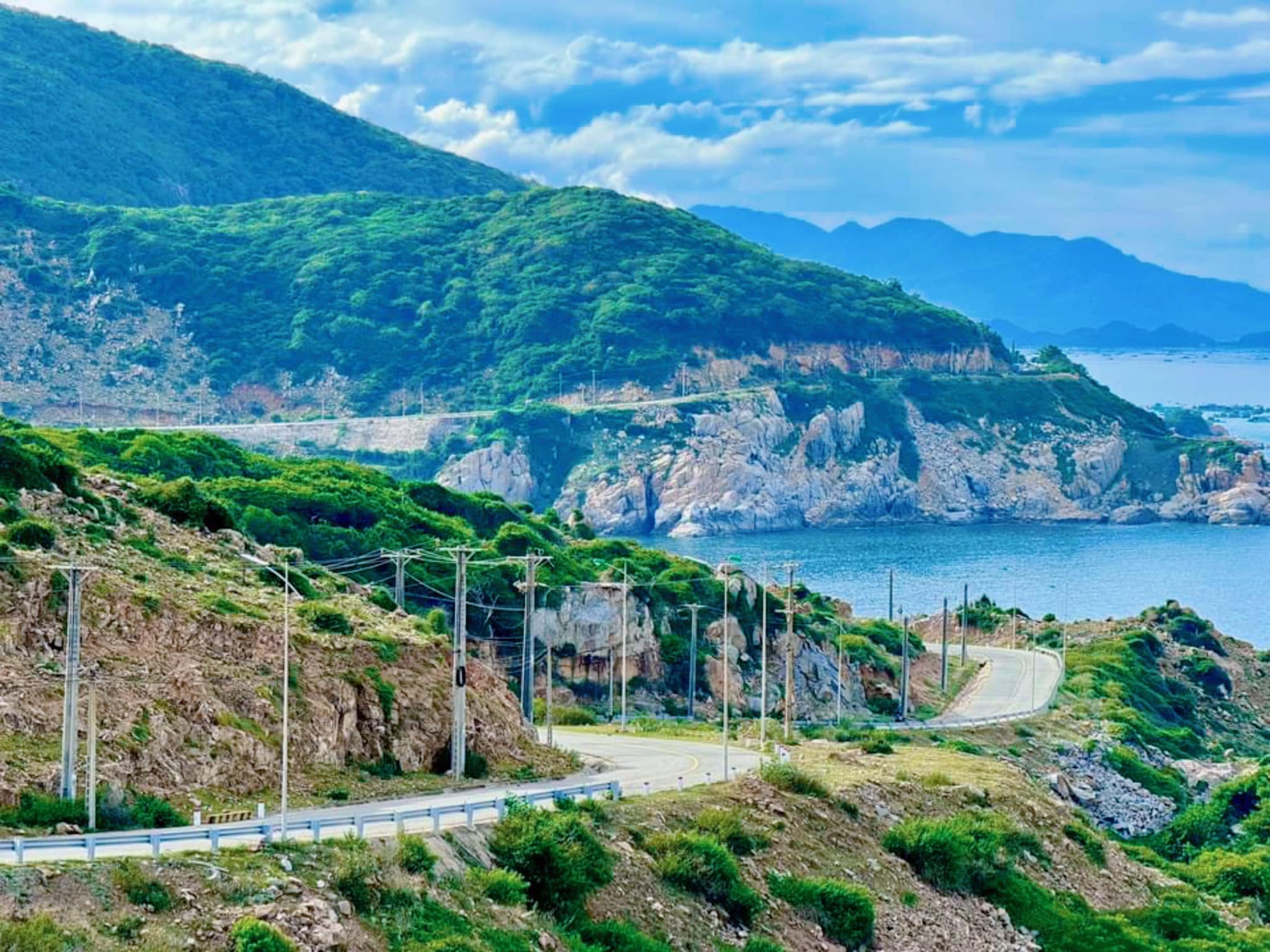 Taxi Vĩnh Hy đi Nha Trang chất lượng, giá tốt, có tài xế riêng