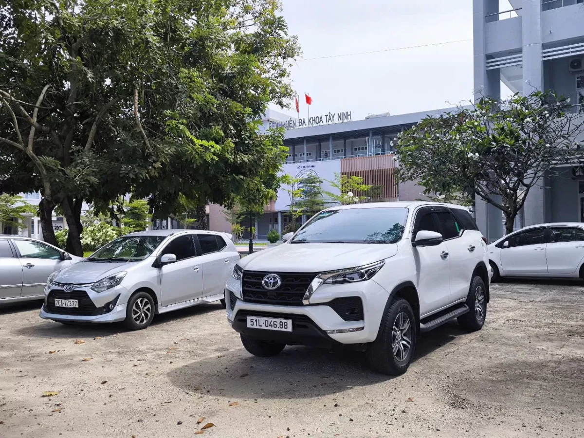 Taxi đi Nha Trang từ Vĩnh Hy Ninh Thuận giá rẻ, xe đời mới