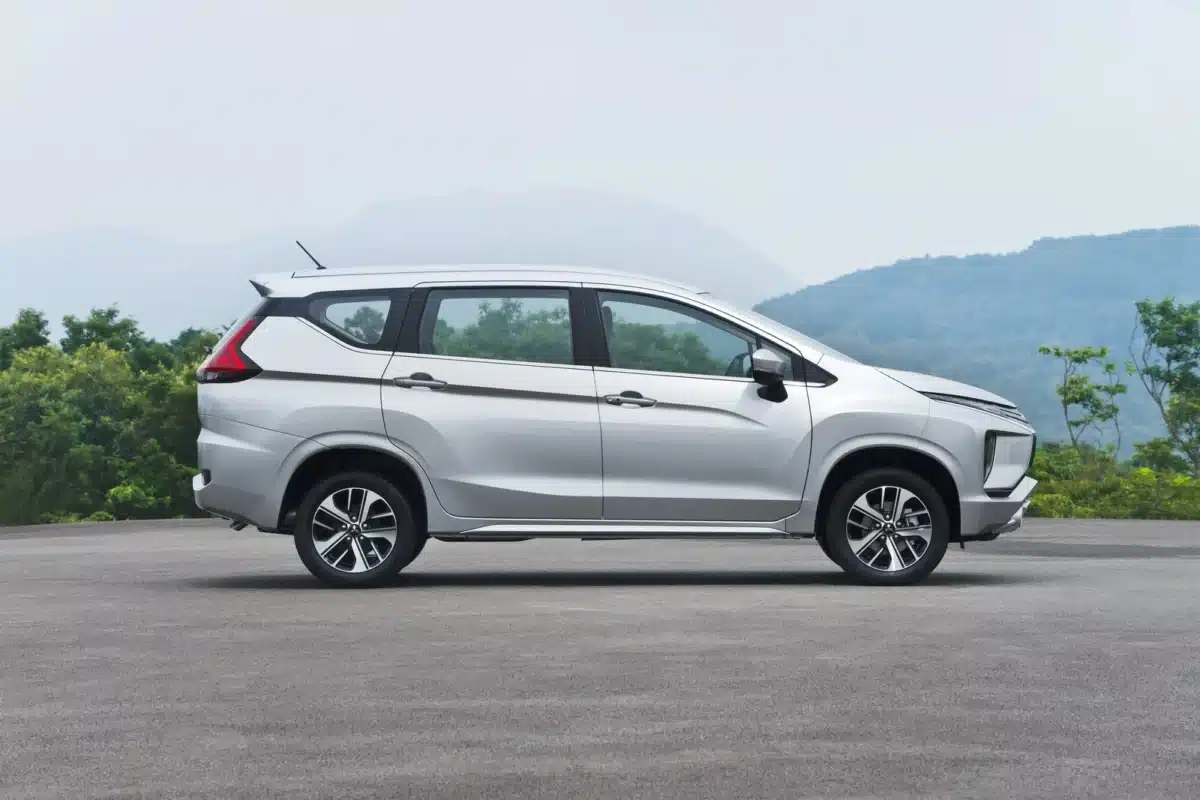 So sánh các hãng taxi Ninh Thuận: dịch vụ, giá cả, chất lượng xe và tốc độ đón khách