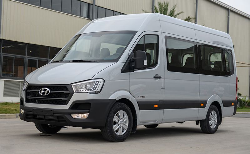 Xe 16 chỗ Cam Ranh đi Vĩnh Hy: xe du lịch rộng rãi, phù hợp nhóm đông, đặt xe nhanh