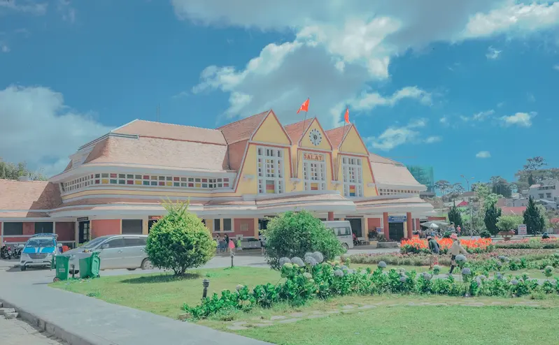 Thuê xe du lịch Đà Lạt giá tốt, xe đời mới đưa đón khách tận nơi