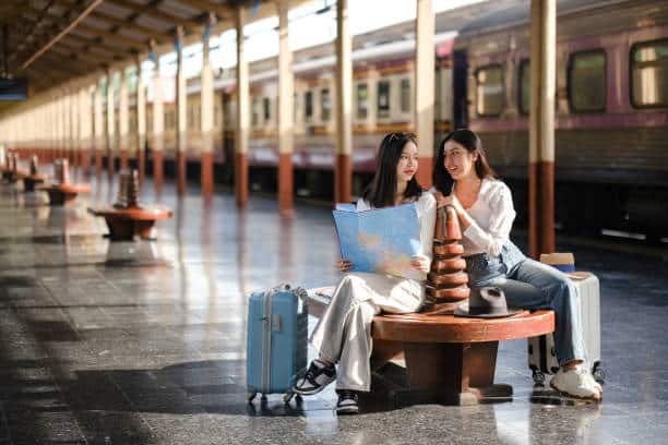 So sánh taxi và xe ghép Cam Ranh đi Vĩnh Hy: taxi riêng chủ động, không ghép khách