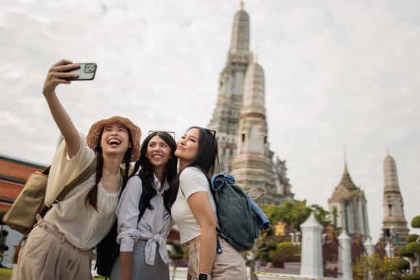 Trải nghiệm taxi sân bay Cam Ranh đi Vĩnh Hy: xe riêng, đón đúng giờ, đi thẳng