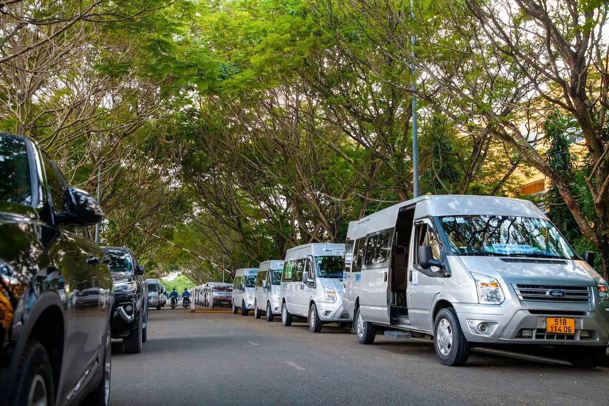 Thuê xe du lịch Mũi Né Phan Thiết giá rẻ, xe đời mới đón khách tận nơi